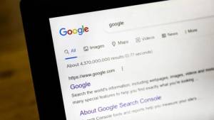 Google reklamları gizlədilə bilər! Xəbər şəkili