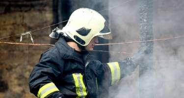 Balakəndə ev yandı - Xəsarət alan var