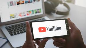 YouTube Kontent Yaradıcılarının Kimliyini Qorumaq Üçün Süni Zəkadan İstifadə Edəcək Xəbər şəkili