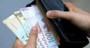 Bu dövlət orqanlarında çalışanların maaşı artırıldı