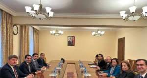 Türkiyə XİN başçısının müavini Hikmət Hacıyev və Xələf Xələfovla görüşdü Xəbər şəkili