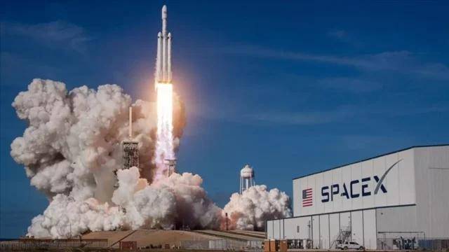 SpaceX yeni sınaq uçuşunu uğurla başa vurdu