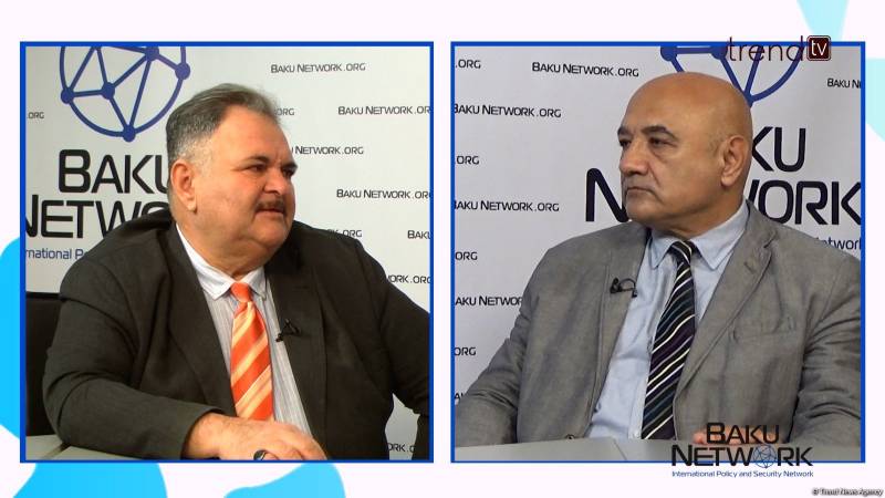 "Biz bağışlamağı, əl uzatmağı bacarırıq - bu, qürur duyulası bir xüsusiyyətdir" Ayaz Salayev "Tofiq Abbasovla Dialoq" verilişində (VİDEO/FOTO)