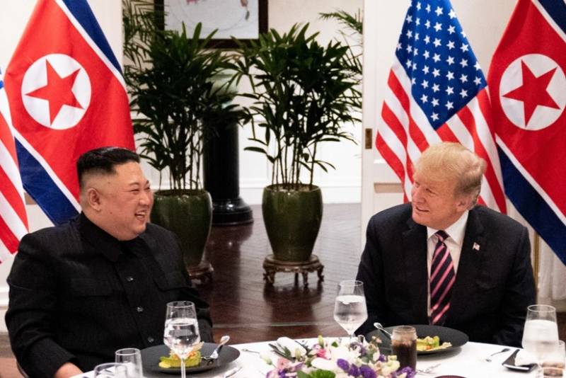 Seul Tramp və Kim Çen Inın mümkün görüşündən xəbərsizdir