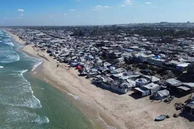 Qəzzada atəşkəsdən sonra minlərlə Fələstinli ailə çadırlarda yaşamağa davam edir