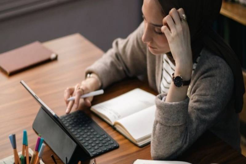 Nazirlik: Qiyabi təhsil formasının ləğv edilməsi ilə bağlı qərar mövcud deyil