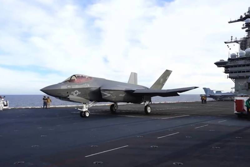 Cənubi Çin dənizində ABŞ-yə məxsus döyüş təyyarəsi və helikopter qəzaya uğrayıb