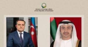 Ceyhun Bayramov həmkarı ilə danışdı Xəbər şəkili