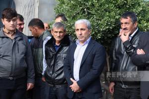 Əməkdar artist: Şəhid Mikayıl Əliyevin 33 il yolunu gözləmişik