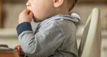 Qida borusunda yad cisim qalan körpə öldü