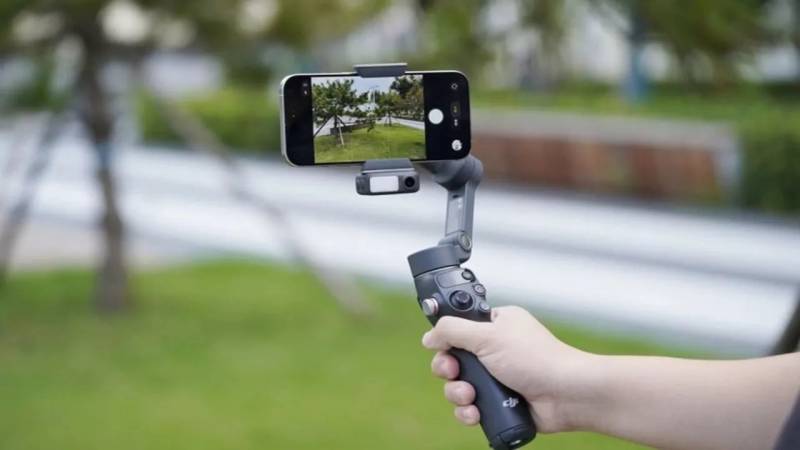 DJI Noyabrın 5-də Qlobal Təqdimat Keçirir: Osmo Mobile 8 Stabilizatoruna Dair Güclü İpucları
