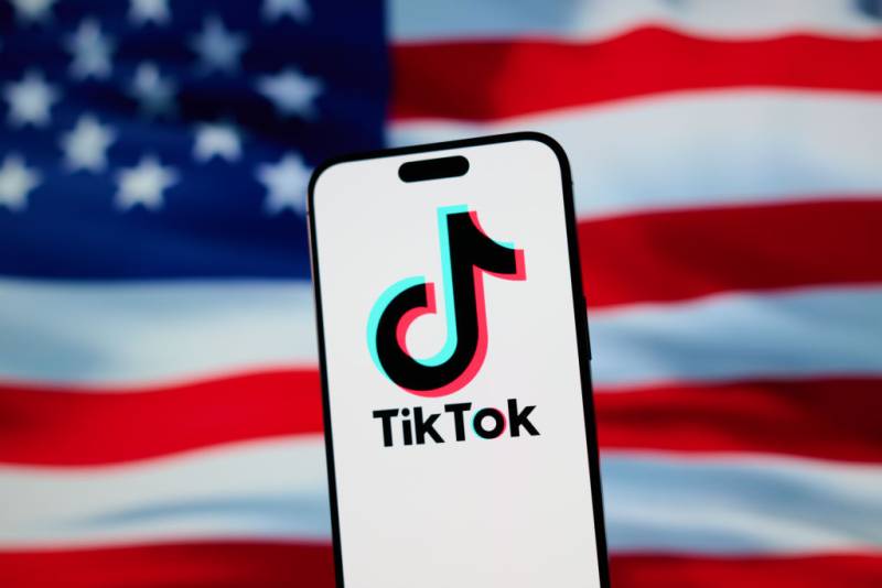 Tramp və Si Cinpin Çinin TikTok Sazişini Cümə Axşamı Tamamlayacaq - Xəzinədarlıq Katibi Açıqladı