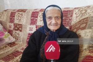 Bakıda səkidə quraşdırılan pilləkən qəfəsəsi sökülüb Xəbər şəkili