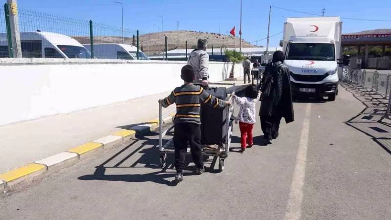 Suriyadan 13 İllik Müharibədən Sonra Kütləvi Qayıdış: Cilvegözü Sərhədində Həsrət və Ayrılıq Dramı