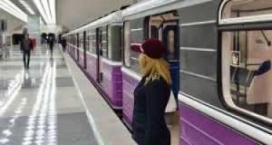 Bakı metrosunda problem yaşandı -Qatalra gecikir Xəbər şəkili