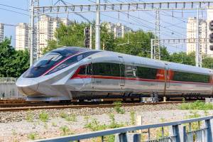 Dünyanın Ən Sürətli Qatarı: Çinin "CR450" Sınaqlarda 453 Km/Saat Rekordunu Qırdı Xəbər şəkili