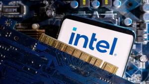 Intel Gözlənilməz Uğur Qazandı: Microsoft Süni İntellekt Çipləri Üçün 18A Prosesini Seçdi