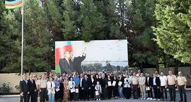 Məhərrəmlə Siracın medalları ailələrinə verildi