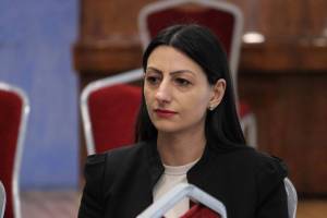 Ermənistanda ombudsmana qarşı araşdırmalara başlanılıb Xəbər şəkili