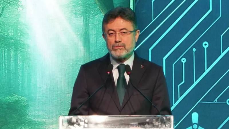 Türkiyə Meşə Yanğınları ilə Mübarizədə: Nazir Yumaklı Açıqladı - İHA İstifadəsinə Görə Dünyada İkinciyik Xəbər şəkili