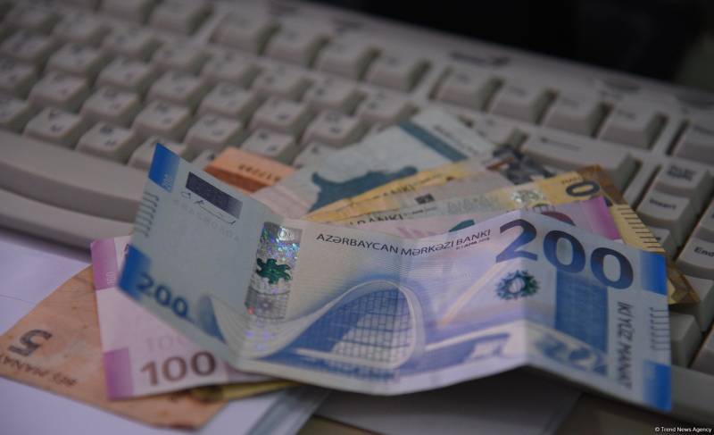 Orta sahibkarlığa verilən kreditlərin həcmi illik ifadədə 500 milyon manat artıb