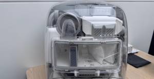 DJI Romo Robot Tozsoranı Təqdim Etdi: Şəffaf Dizaynlı Yeni Təmizlik Cihazı