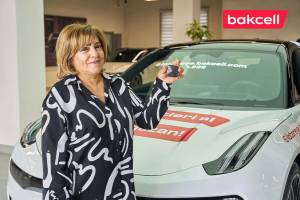 "Bakcell" abunəçisi 1 manatla lüks avtomobil sahibi oldu!