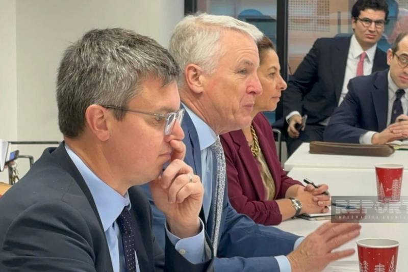 Azərbaycan nümayəndə heyəti ABŞ-nin beyin mərkəzlərinin təmsilçiləri ilə dəyirmi masada iştirak edib