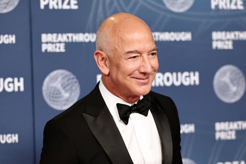 Ceff Bezos yeni süni intellekt startapının həmtəsisçisi oldu: "Prometheus Layihəsi"nə 6.2 milyard dollar yatırıldı