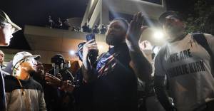 Portland Mübahisəsi: Hakimiyyət Orqanları Qərar Verərkən Smartfonlara Yoxsa Həqiqi Reallığa Güvənməlidir? Xəbər şəkili