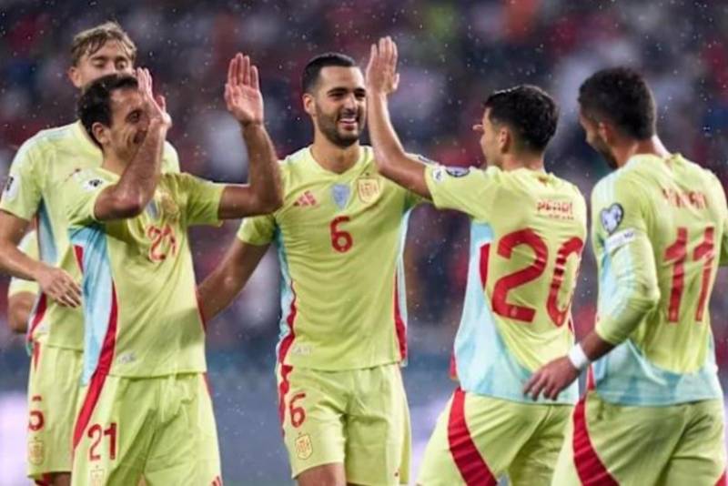 İspaniya millisi tarixinin ən yaxşı məğlubiyyətsizlik seriyasına imza atıb