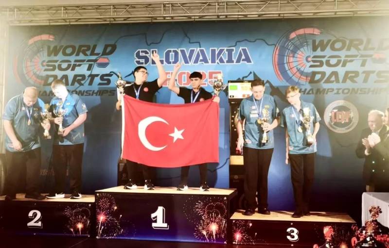 Elazığlı İdmançı Bedirhan Nas Dünya Dart Çempionatında Üç Medal Qazandı
