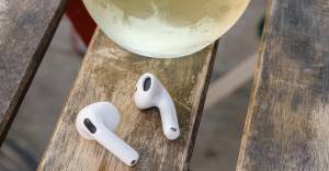Apple AirPods 4 Qara Cümə Endirimlərində Cəmi $69-a Satılır Xəbər şəkili