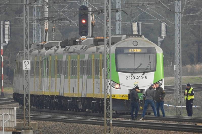 Polşa xüsusi xidmət orqanları: Dəmir yolunda törədilən partlayışlarda Rusiyanın əli var