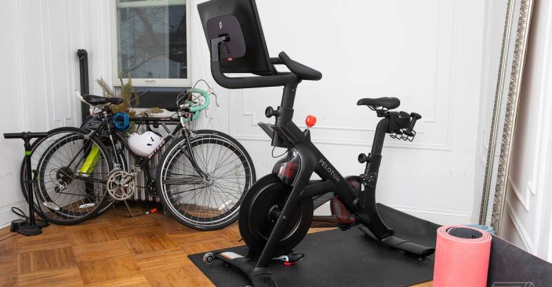 Peloton 833.000-dən Çox Velotrenajoru Qüsurlu Oturacaq Dayaqlarına Görə Geri Çağırır