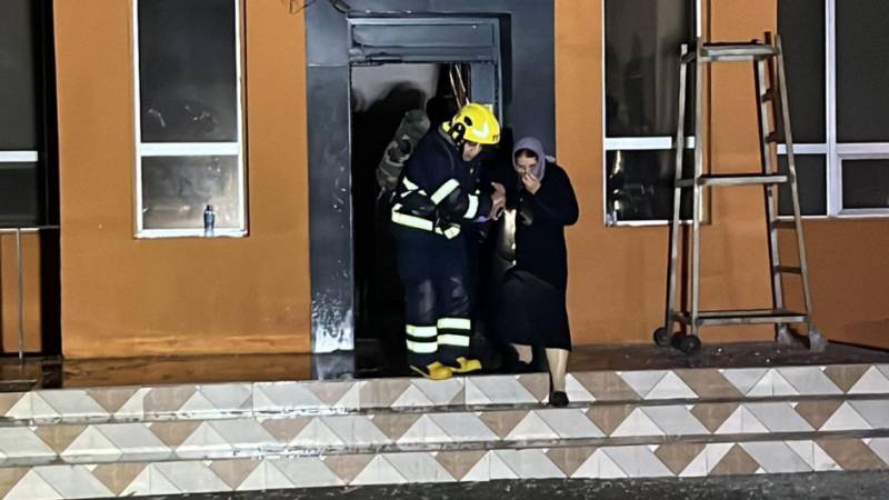 Yanğında tüstüdən zəhərlənənlərin son vəziyyəti açıqlandı