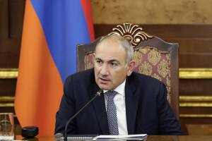 Paşinyan Ermənistan ordusunun rəhbər heyəti ilə müşavirə keçirib Xəbər şəkili