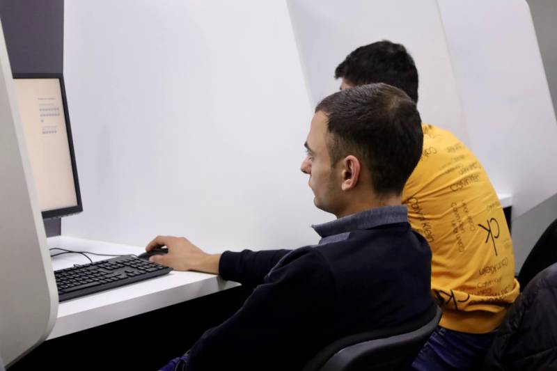 Taksi sürücüləri üçün növbəti imtahan keçirildi - 1345 nəfər uğur qazandı