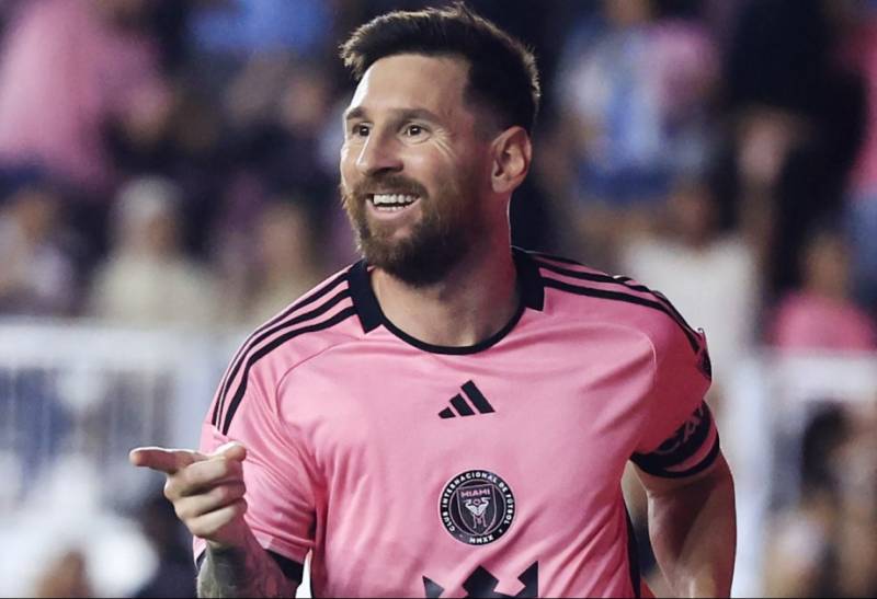 Messi karyerasında 1300 məhsuldar hərəkət edən ilk futbolçu olub