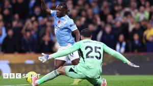 VAR Bəzi Penaltilərə Niyə Müdaxilə Edir, Bəzilərinə İcə Yox? Qərarların Fərqi Nədədir? Xəbər şəkili