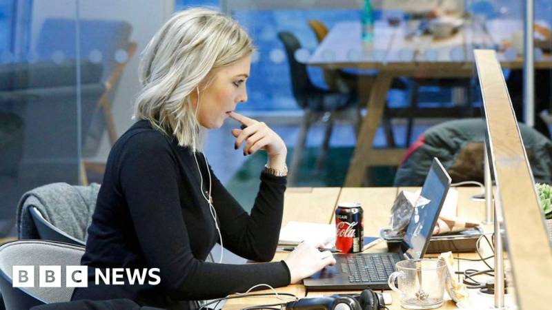 Böyük Britaniya: İşsizlik Səviyyəsi 5%-ə Çatıb, Əmək Bazarı Zəifləyir