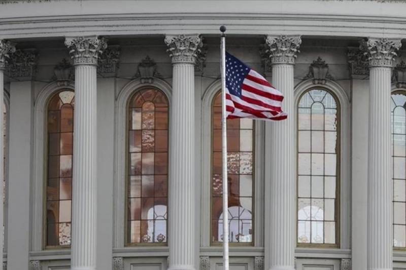 ABŞ Ədliyyə Nazirliyi gəmilərə hücumları əsaslandırmaq üçün fentanili kimyəvi silah adlandırıb