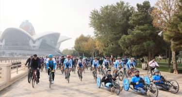 9 Noyabr – Dövlət Bayrağı Günü münasibətilə veloyürüş keçirildi - FOTO