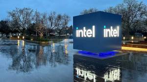 Intel 10 illik keçmiş əməkdaşını "Çox Məxfi" Məlumatları Oğurlamaqda Günahlandıraraq Məhkəməyə Verib Xəbər şəkili