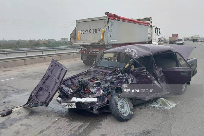 Lənkəranda ağır yol nəqliyyat hadisəsi baş verib, xəsarət alanlar var - FOTO