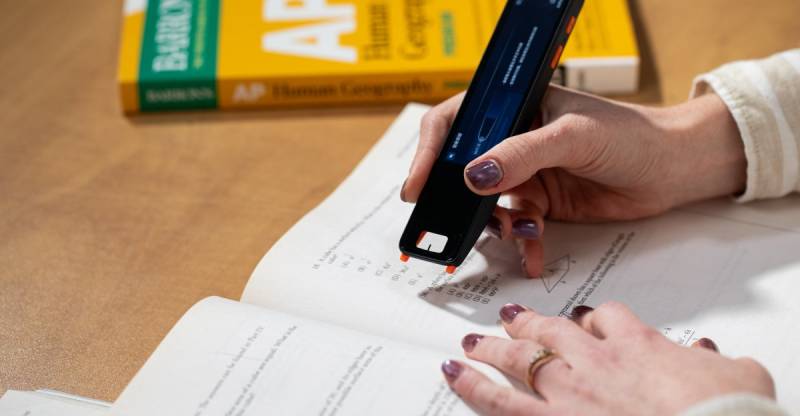 Ali Təhsildə Yeni Fırıldaqçı Metod: Viral Süni İntellekt Qələmi Niyə İşə Yaramadı?