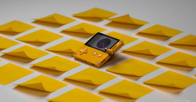 Playdate: Necə kiçik bir konsol "indie" tapmaca oyunlarının sevilən mənbəyinə çevrildi