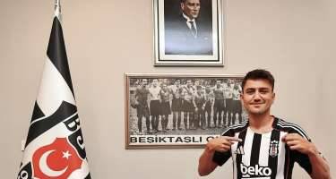 Məşhur futbolçu sevgilisinə 8 milyonluq üzük bağışladı