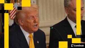 Donald Trampın Seçilməsindən Sonra Kriptovalyuta Bazarı: Bir İl Davam Edən Coşqun Dəyişikliklər