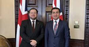 Hikmət Hacıyev Stiven Dauti ilə görüşdü Xəbər şəkili